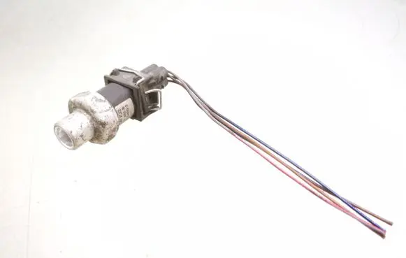 Volkswagen PASSAT B5.5 Air conditioning (A/C) pressure sensor 8D0959482B TDP302QADG2
