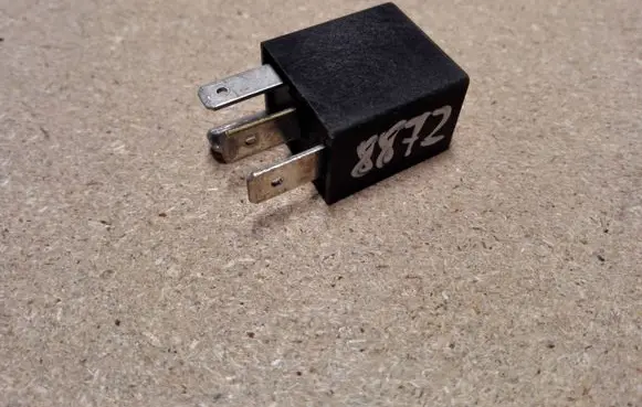 Opel Zafira A Other relay 90229206