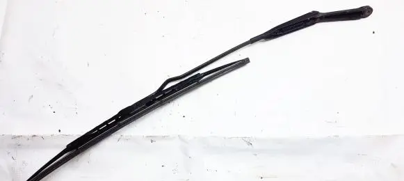 Opel Astra G Front wiper blade arm