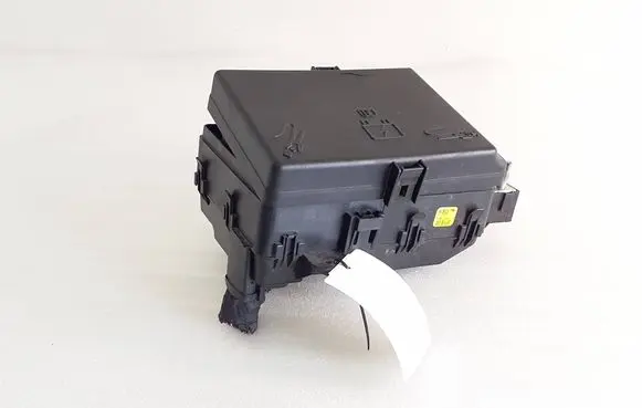 Maserati Levante Fuse box set 670104257 7154763030