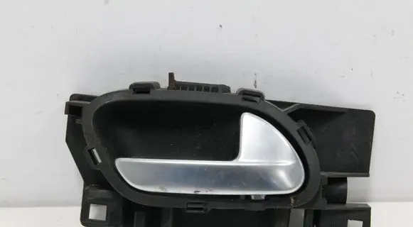 Peugeot 208 Front door interior handle 96605253VV 303965
