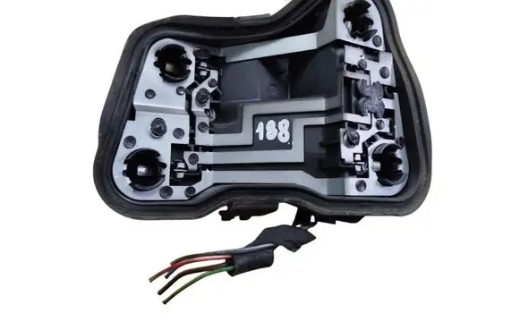 Audi A4 S4 B7 8E 8H Tail light bulb cover holder 965083 965085