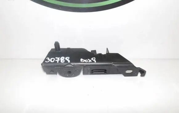 Renault Clio III Holder (bracket) 8200068845