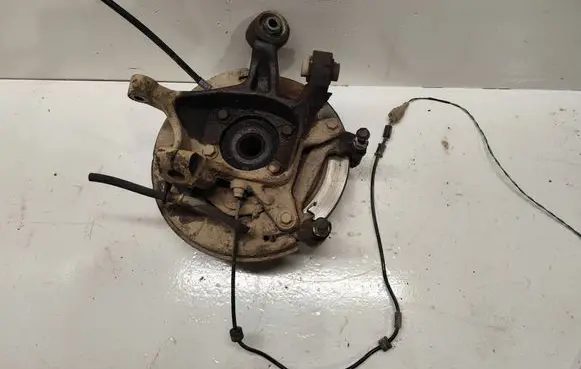 Subaru Forester SH Rear wheel hub spindle/knuckle 