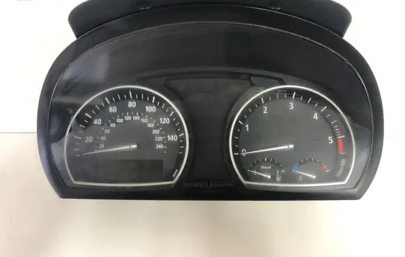 BMW X3 E83 Speedometer (instrument cluster) 1024690