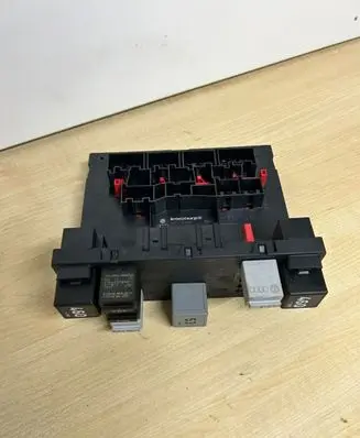 Volkswagen PASSAT B6 Comfort/convenience module 3C0937049H F005V00529 H37S1301
