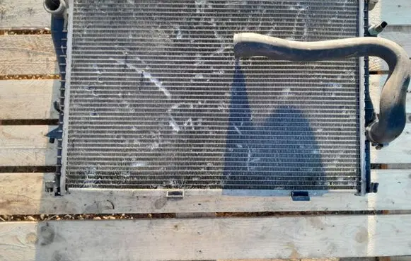 BMW 7 E38 Coolant radiator