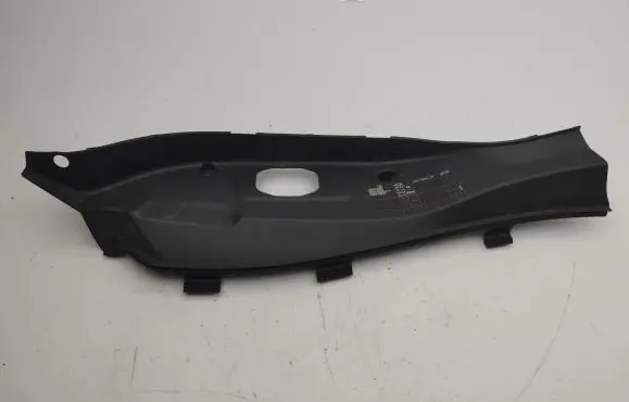 BMW i3 (B) pillar trim (top) 7303704
