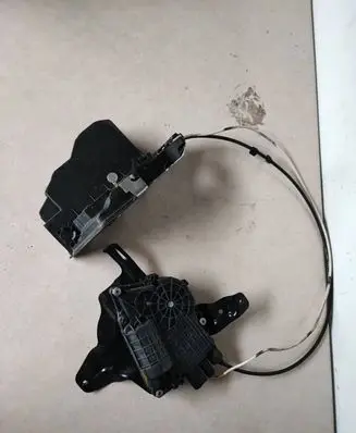 BMW 5 GT F07 Rear door soft close latching motor 4132310200