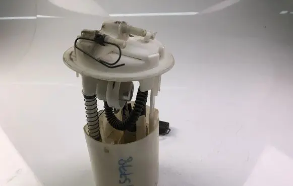 Peugeot 607 Fuel injection high pressure pump 9633294680