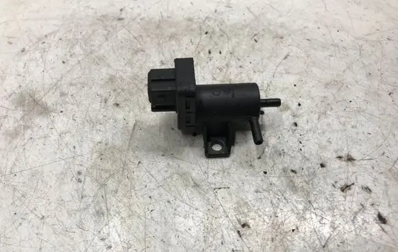 Renault Laguna II Vacuum valve 7700113709
