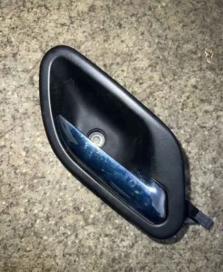 BMW 5 E39 Front door interior handle 8226050