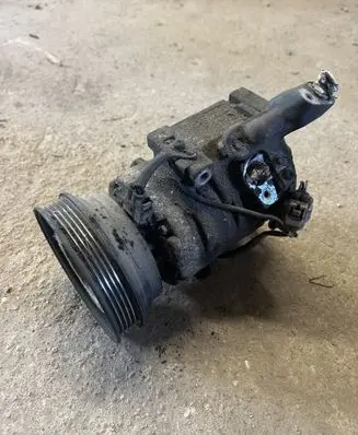 Toyota RAV 4 (XA20) Air conditioning (A/C) compressor (pump)