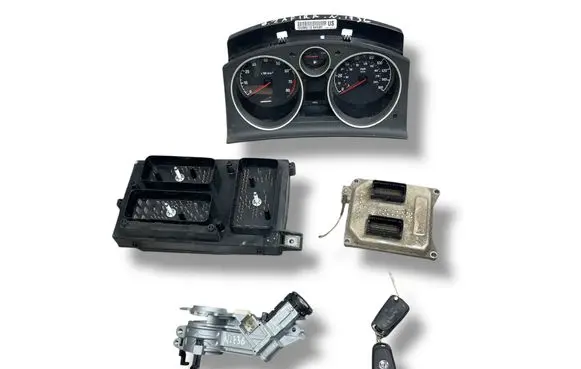 Opel Zafira B Engine ECU kit and lock set 55598211 13285620M 13423853