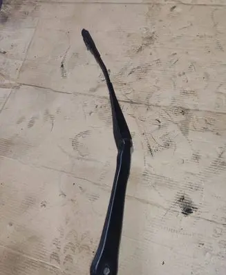 BMW 3 E90 E91 Front wiper blade arm 7253386 61617253386