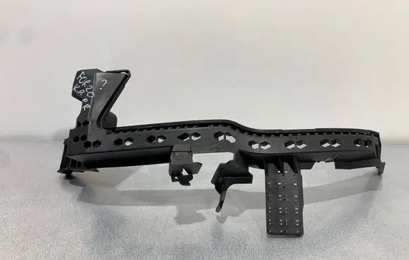 Subaru Forester SK Front bumper mounting bracket 57707SJ010