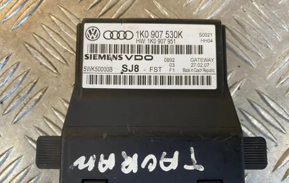 Volkswagen Touran I Gateway control module 1K0907530K 5WK50000B 1K0907951