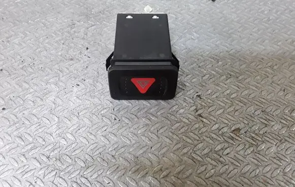 Volkswagen Golf IV Hazard light switch 1J0953235J