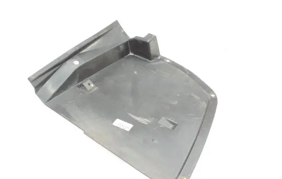 Mitsubishi Pajero Front arch trim MR492438