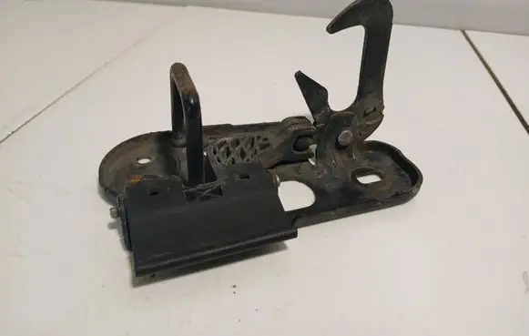 Volkswagen PASSAT B6 Engine bonnet/hood lock/latch loop/hook 3C0823480