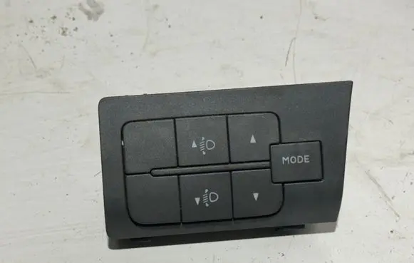 Fiat Ducato Headlight level height control switch