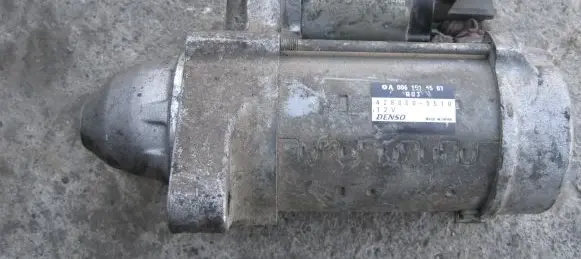 Mercedes-Benz E W212 Starter motor A0061514501
