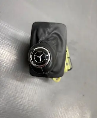 Mercedes-Benz E W212 Gear shifter/selector A2042674724
