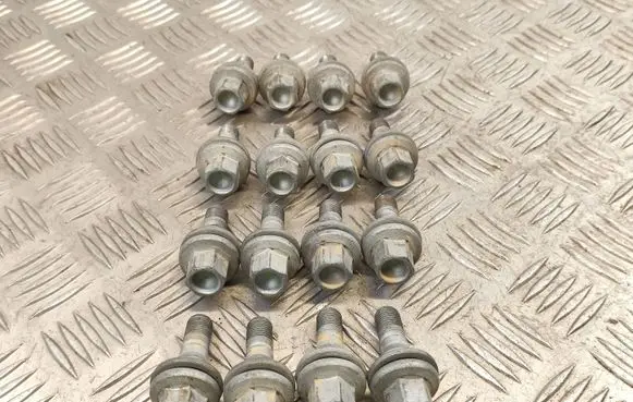 Citroen C4 III e-C4 Nuts/bolts 
