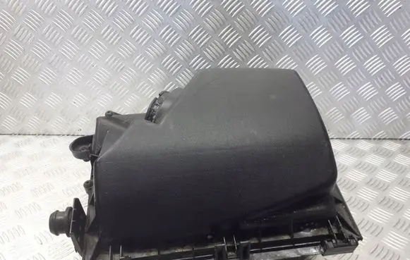 Fiat Croma Air filter box 13271399