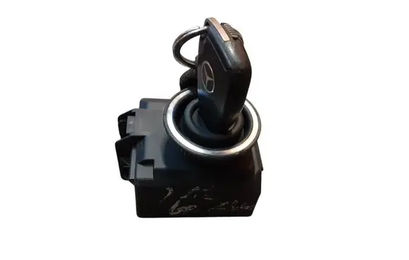 Mercedes-Benz CLS C218 X218 Ignition lock A2189053501