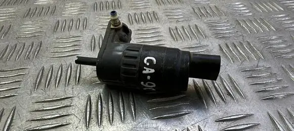 Audi A3 S3 8V Windscreen/windshield washer pump 1K6955651