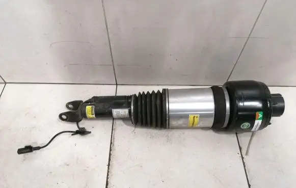 Mercedes-Benz E W211 Front shock absorber/damper A2113206413