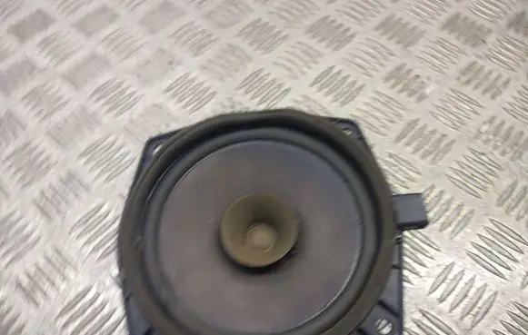 Mitsubishi Lancer Subwoofer speaker MR306819