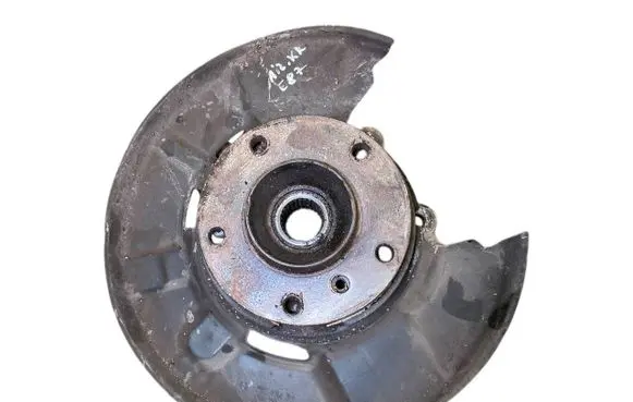 Rear wheel hub spindle/knuckle
