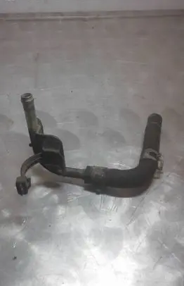 Nissan X-Trail T30 Engine coolant pipe/hose