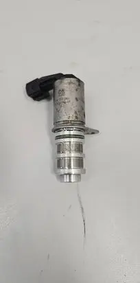 BMW 3 E90 E91 Camshaft vanos timing valve 758499001