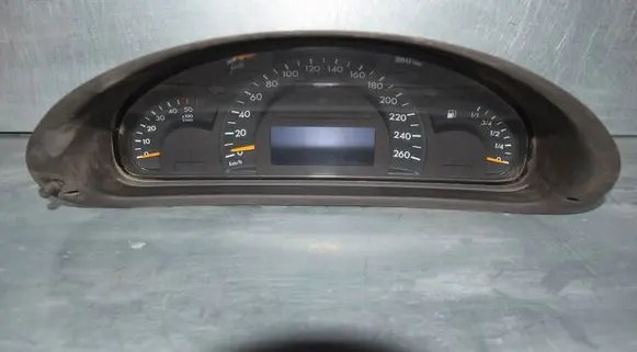 Mercedes-Benz C W203 Speedometer (instrument cluster) 2035401311