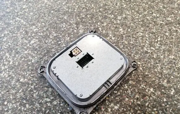 Audi A4 S4 B8 8K Headlight ballast module Xenon 1307329218