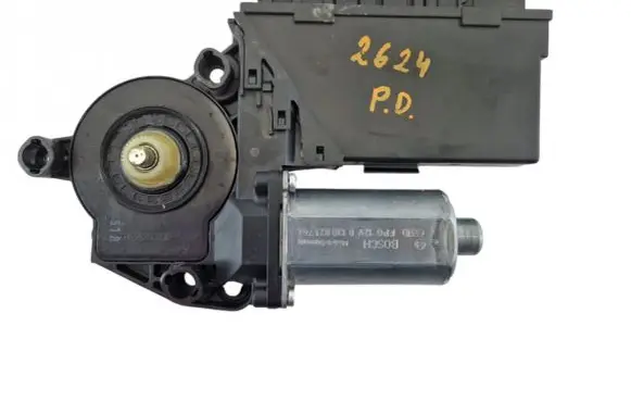 Seat Exeo (3R) Front door window regulator motor 8e1959802g
