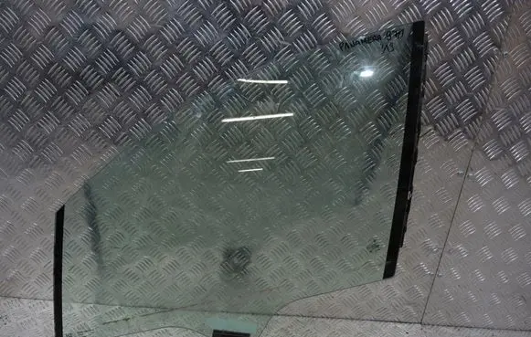 Porsche Panamera (971) Sliding door window/glass PANAMERAG2