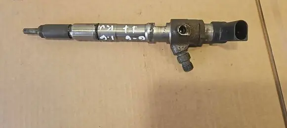 Volkswagen Golf VI Fuel injector 03L130277B 65612