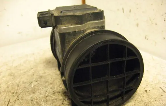 Opel Zafira A Mass air flow meter GM90411957 20I16V SIEMENS5WK9150
