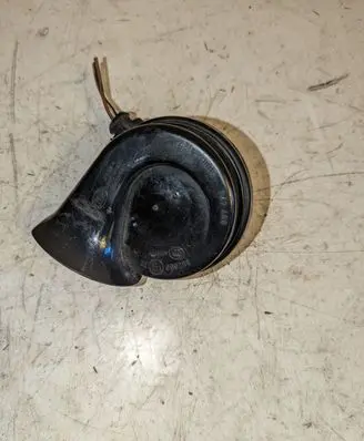 Volkswagen PASSAT CC Horn signal 3C0931222