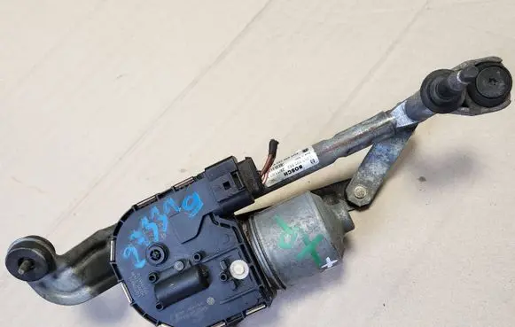 Volkswagen Golf Plus Front wiper linkage and motor 5M0955120D