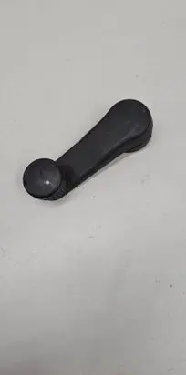 Volkswagen Golf IV Front door window winding handle 1H0837581D