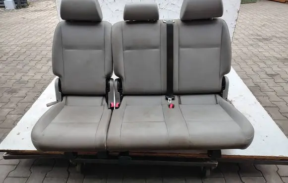 Volkswagen Caddy Second row seats 
