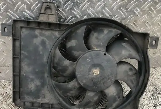 Alfa Romeo 145 - 146 Radiator cooling fan shroud 8240134
