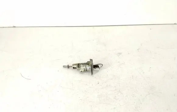 Volkswagen PASSAT B6 Front door lock (next to the handle) 3C0837157
