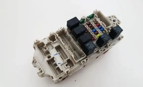 Mitsubishi Outlander Fuse box set mr587873 30918-1514