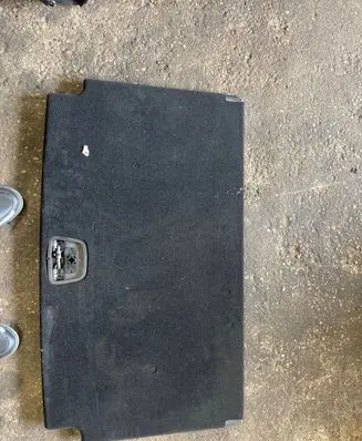 Trunk/boot floor carpet liner